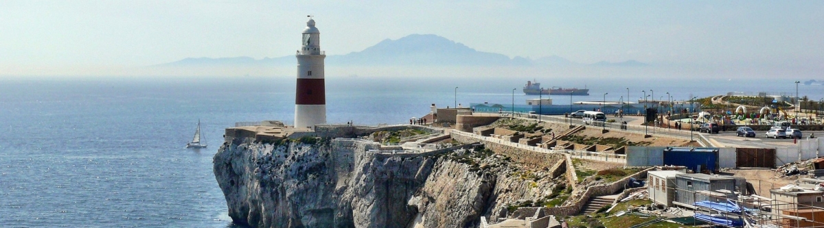 Gibraltar: Leuchtturm Europa Punkt (Riessdo)  [flickr.com]  CC BY 
Informazioni sulla licenza disponibili sotto 'Prova delle fonti di immagine'